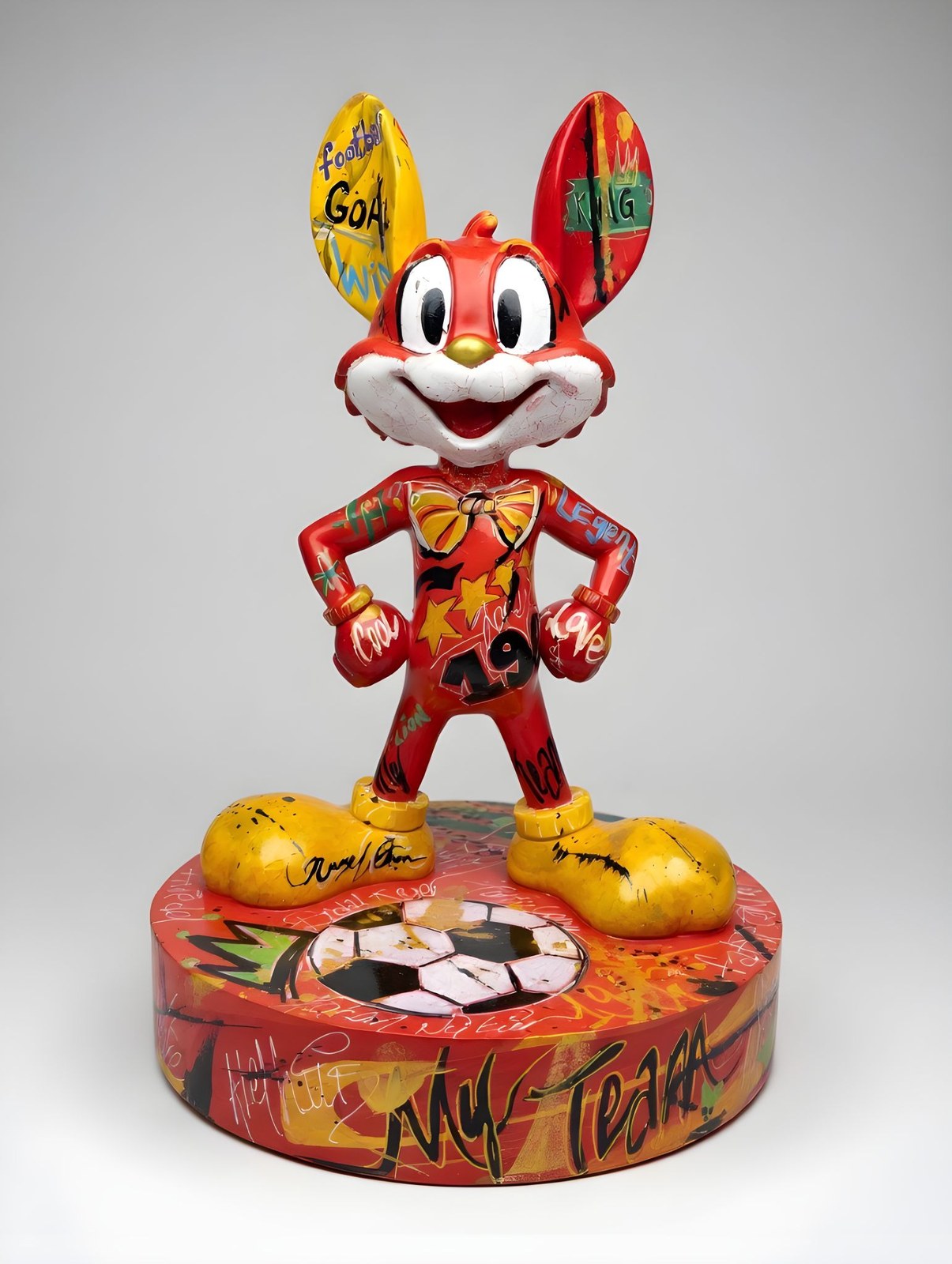 Mr Roo NÖ-MR-06 — Nursel Önen pop-art heykeli
