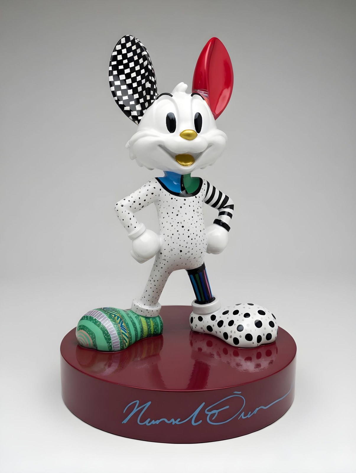 Mr Roo NÖ-MR-11 — Nursel Önen pop-art heykeli